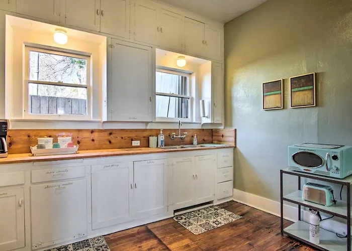 Home: Fantastic Views & Walkable Location! *