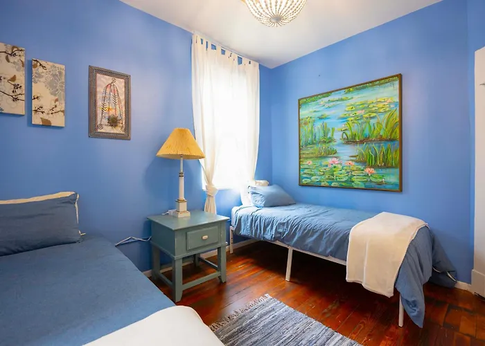 Home: Fantastic Views & Walkable Location! *