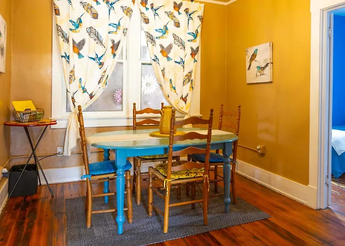 Ferienhaus Home: Fantastic Views & Walkable Location!